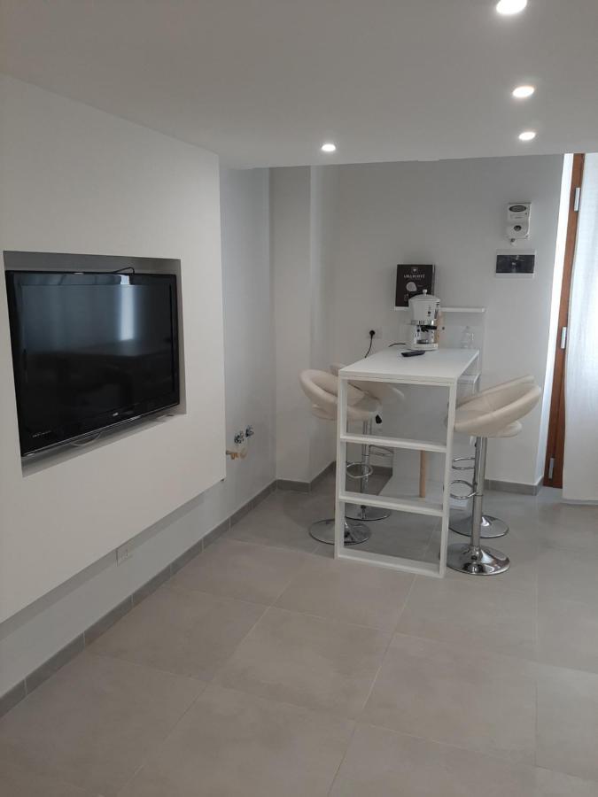 Bed Casa Vacanza Via Gallipoli - Corte Bari Brindisi Exterior foto