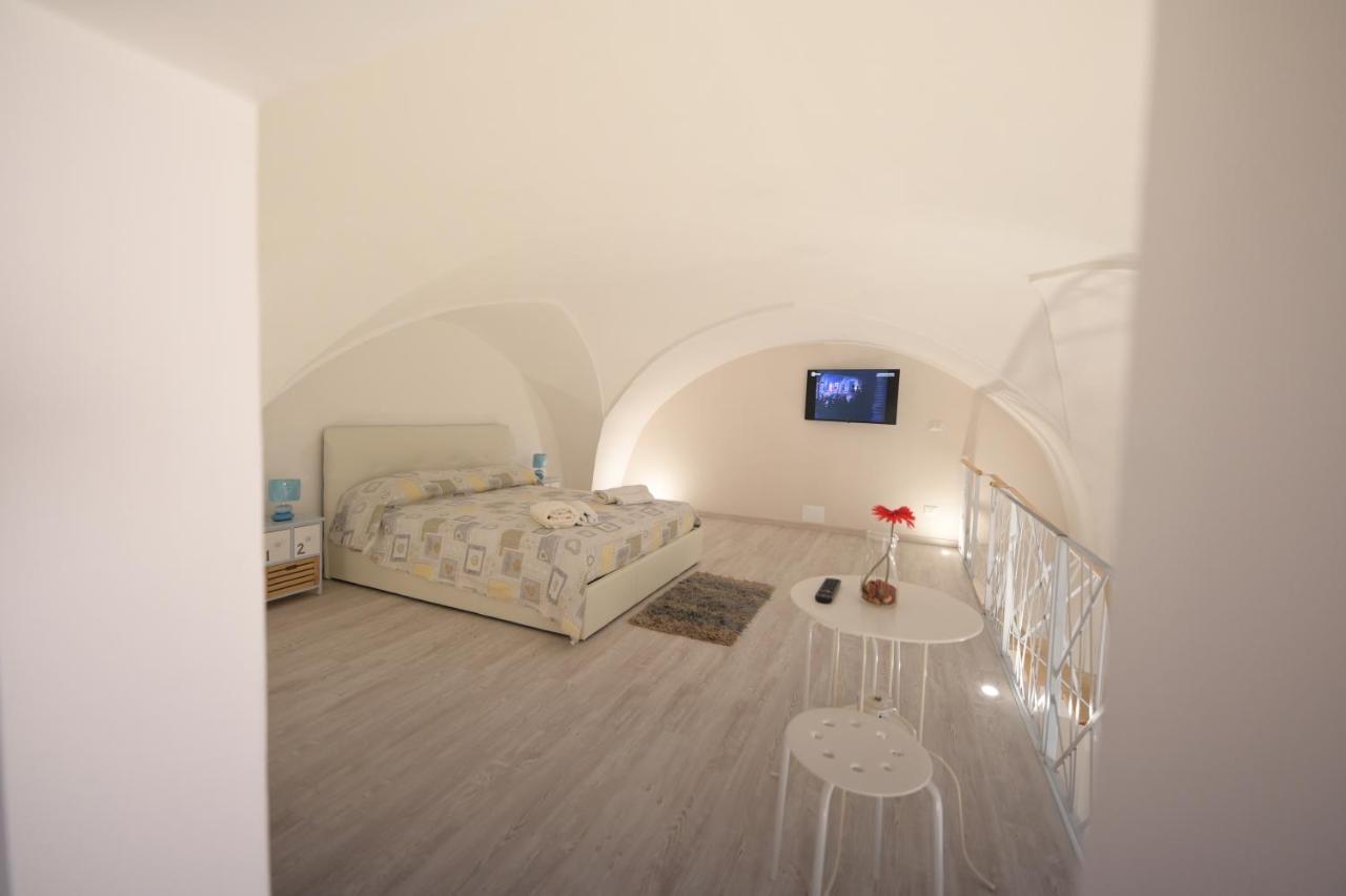 Bed Casa Vacanza Via Gallipoli - Corte Bari Brindisi Exterior foto
